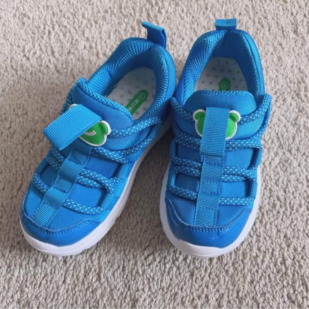 New boy’s shoes sneaker blue athletic shoes running / walkinf shoes size 11